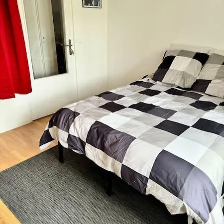 Experience Cinema Immersif Dans Renove Pres De Montmartre Appartement Paris