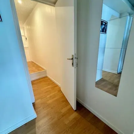 Experience Cinema Immersif Dans Renove Pres De Montmartre Appartement